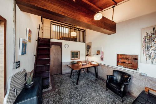 Cianjin District House | LittleDimple b&b小酒窩民宿