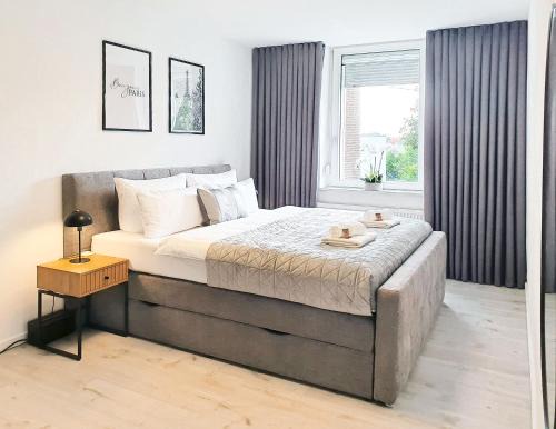 Hamm Apartment | LIVATION - Apartments Hamm-Mitte - 2 Zi - Nespresso - SmartTV - freeWiFi - ausgestattete Küche - 24h Check-In - bis 4 Pers pro Apartment