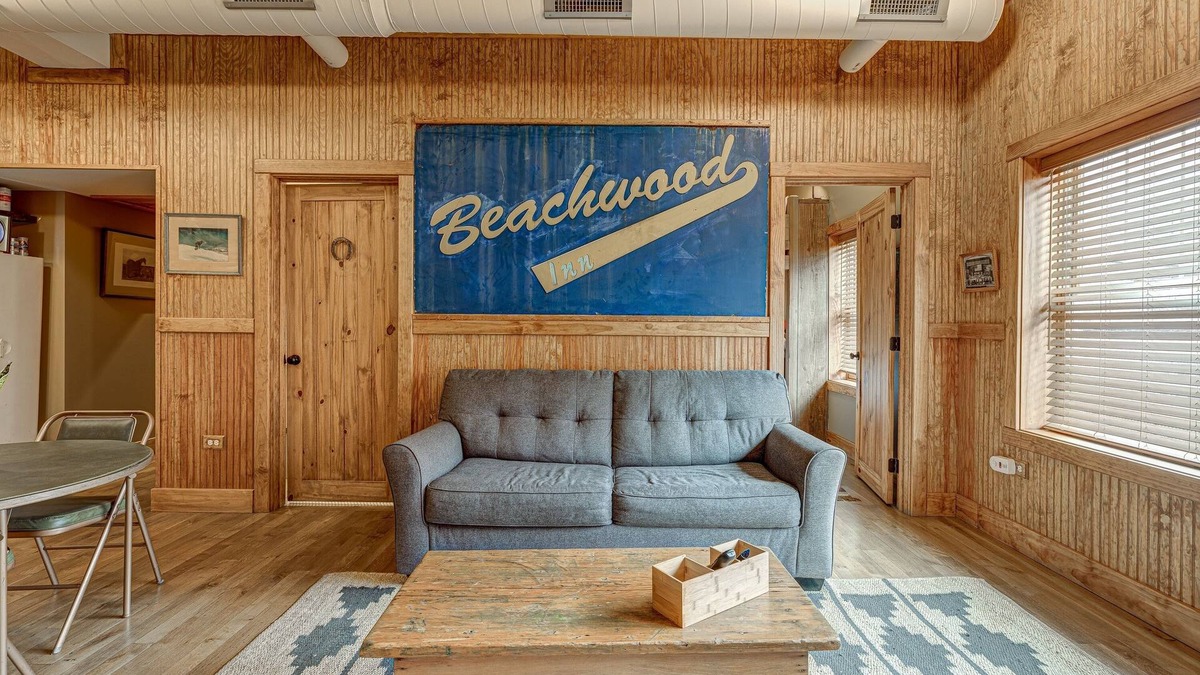 Wicker Park Apartment | Live Like a Local at the Beachwood Inn! Private Balcony Overlooking One of Chicago's Best New Restaurants by AllSet Turnover