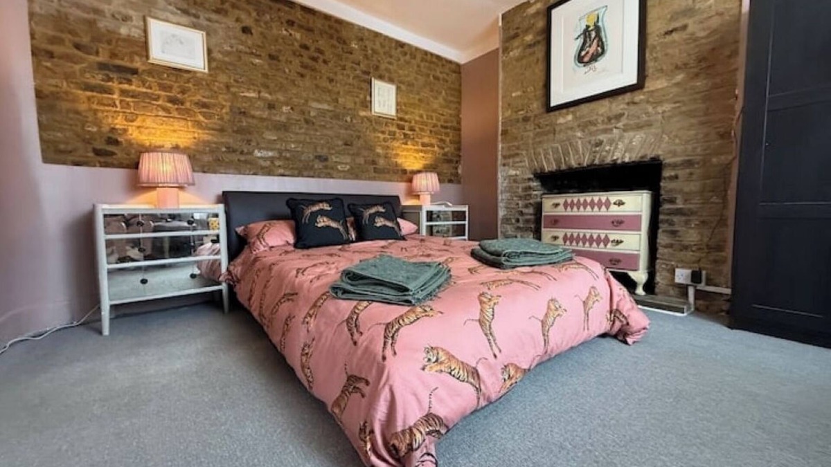 Queenstown Apartment | Live Like a Local Battersea Park