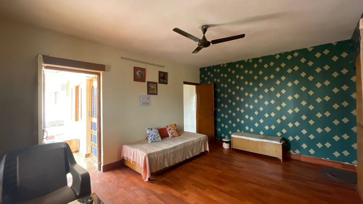 Palampur House | Live like locals in a quiet neighborhood of Palampur.