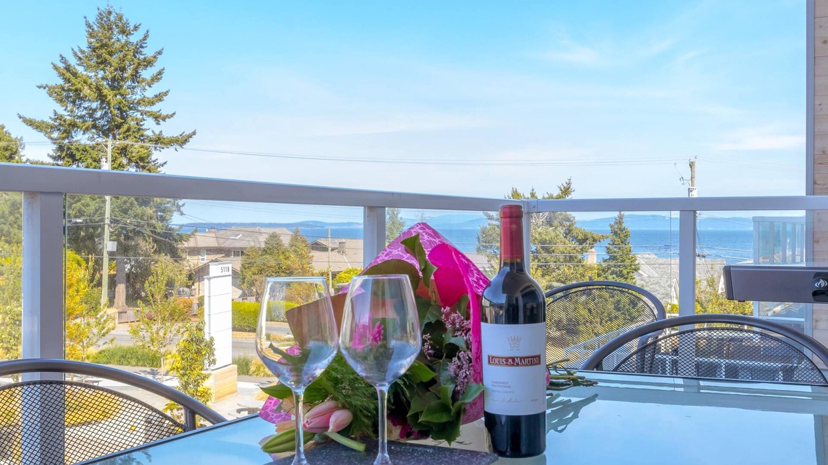 Cordova Bay Condo | Live the dream in the Haro