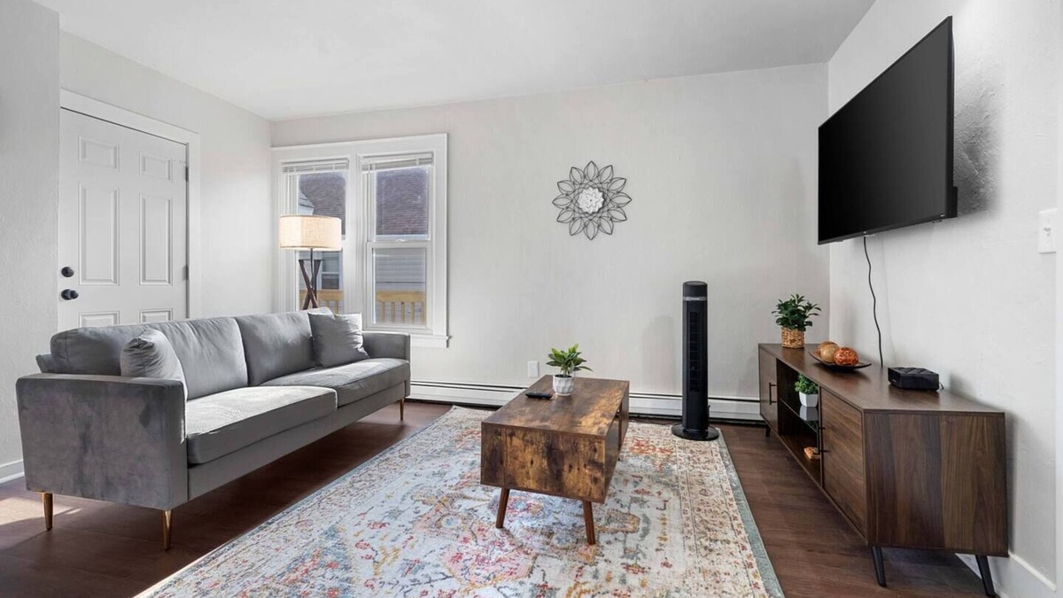 Green Bay Apartment | Live. Work. Play. Downtown Green Bay!
