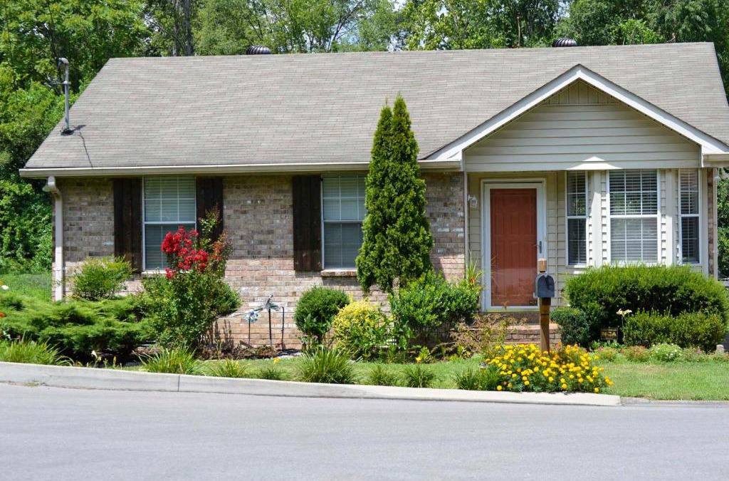 Inglewood House | Lively East Nashville Pad Walk to Bars and Eateries