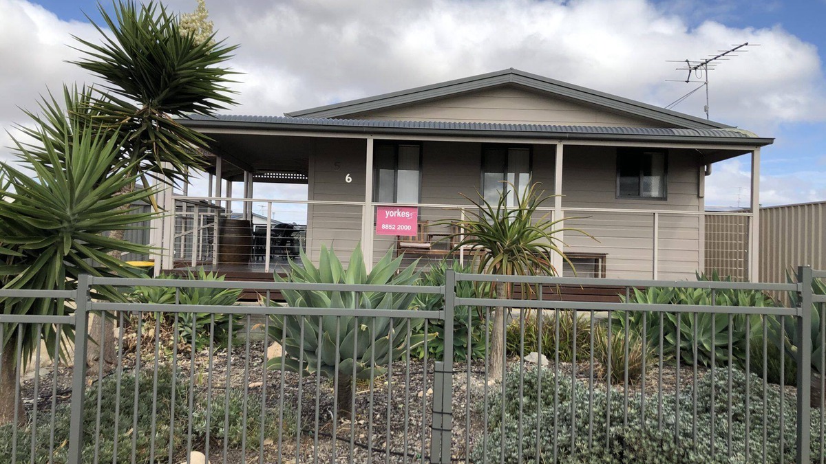 Para Wurlie House | Livin' The Dream ~ Spacious ~ Off Peak Special! WIFI Available