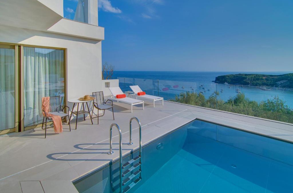 Parga House | LIVINGHOME SUITES