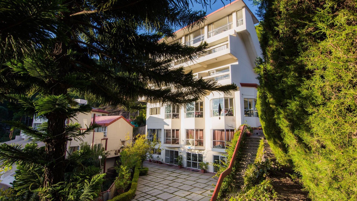 Kumarhatti Resort | LivingStone Misty Mountains Resort Deluxe Room