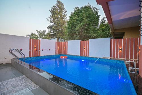 Malavli Villa | ll EMPYREAN STAY ll 2BHK ll LUCIFER VILLA ll AC ll PRIVATE POOL ll