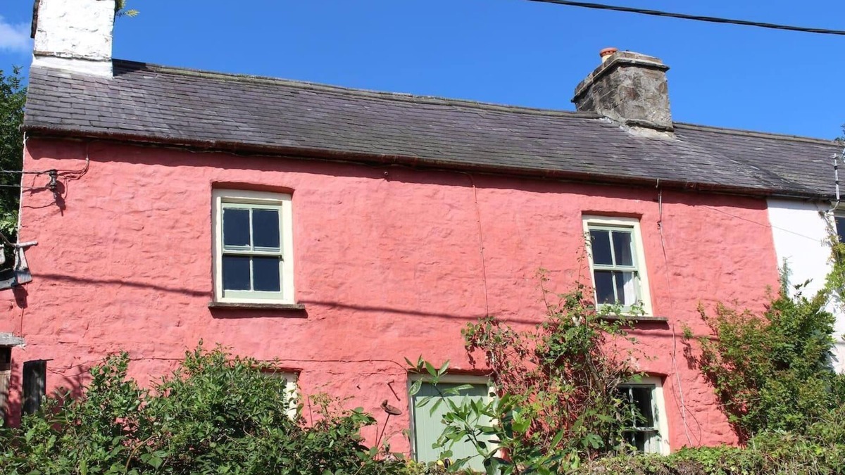 Llandovery Cottage | Llandovery - Cottage - Sleeps 4 - Pet Friendly