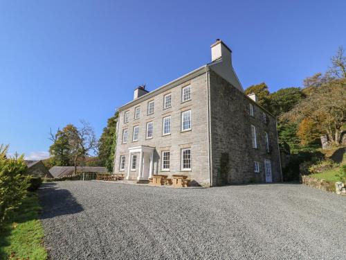 Llanwrtyd Wells House | Llwynderw Hall