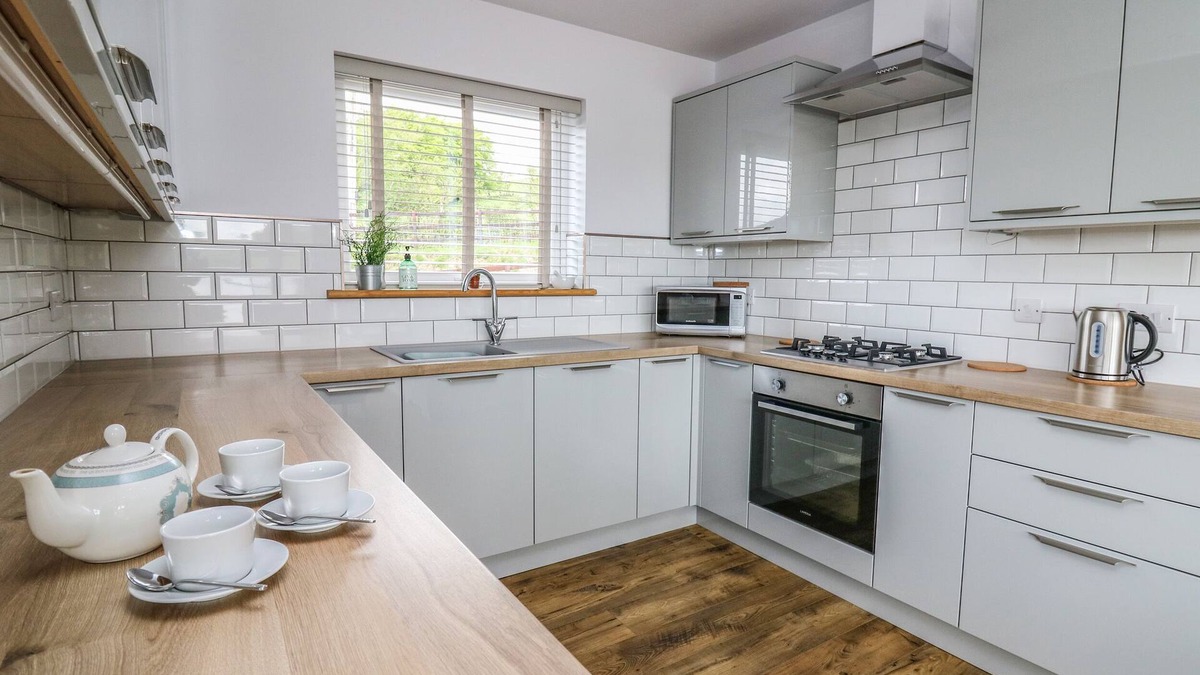 Bethania Cottage | Llyn Cae Ty Nant Fishery Holiday Let