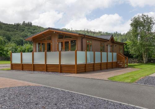 Gwynedd- Snowdonia House | Llyn Dinas Lodge