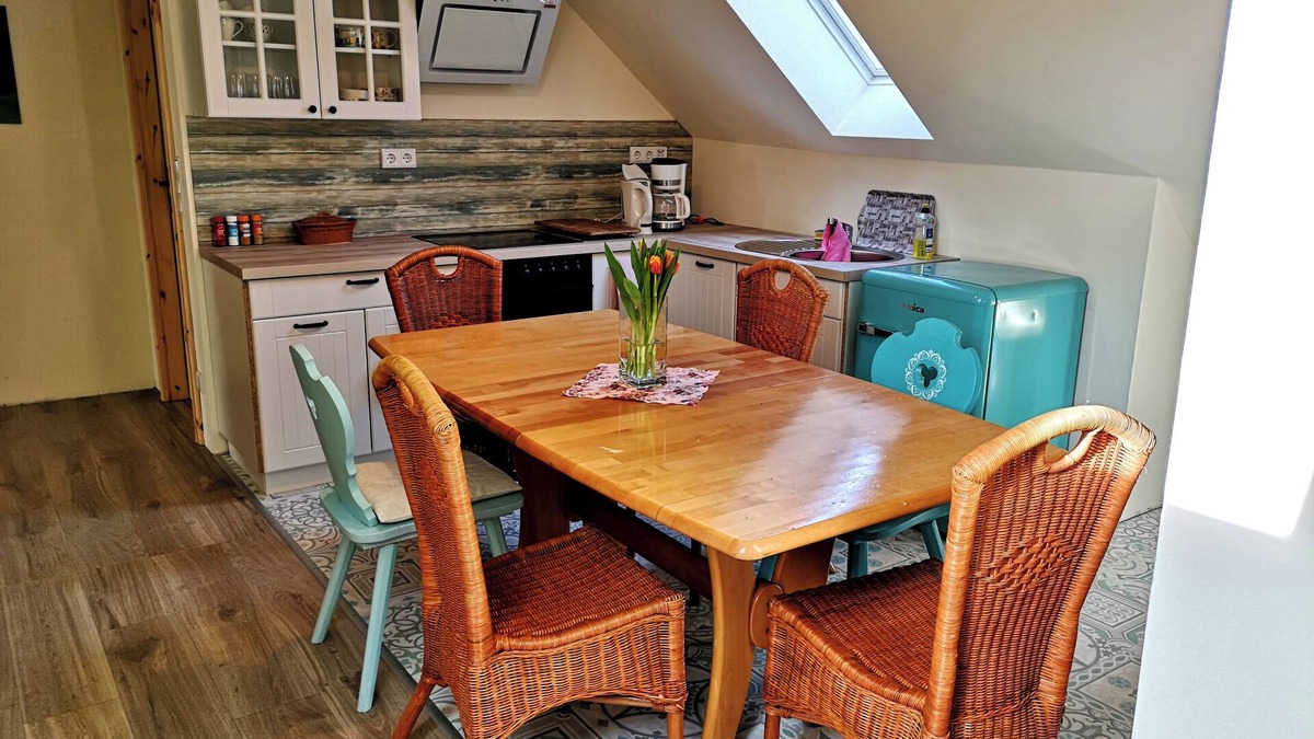 Lobeda-Altstadt Apartment | Lobdeburgblick apartment with a view & comfort