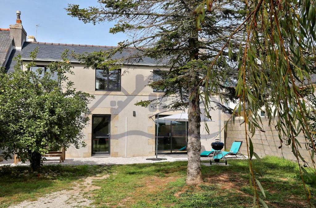 Guilvinec House | LocaLise - M3C - La petite Bigoudène - Maison entièrement rénovée en duplex avec jardin - Tout à pied, plage, port, centre, commerces - Wifi inclus - Draps inclus - Animaux bienvenus