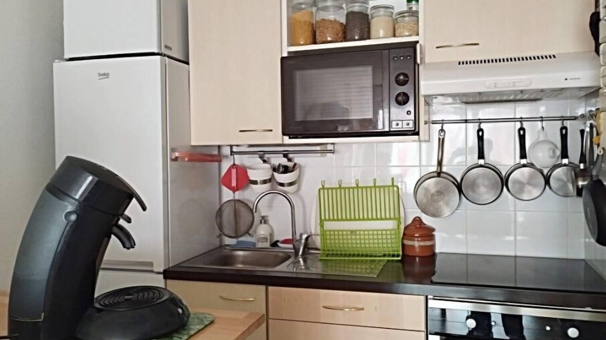 Saint-Caprais-de-Bordeaux Apartment | Location Court Séjour Petit Appartement Équipé. Pas Animaux , non Fumeur