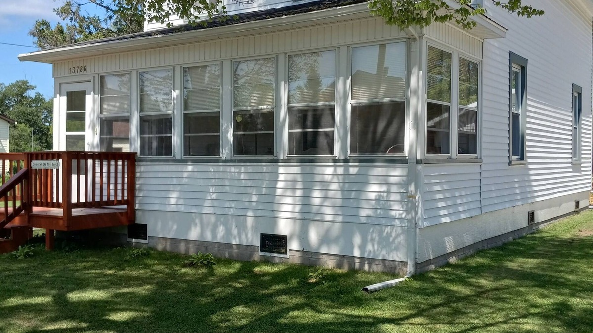 Rapid River House | LOCATED IN NAHMA! nFishing, Camping, Hunting, Off Roading, Site Seeing, & More!