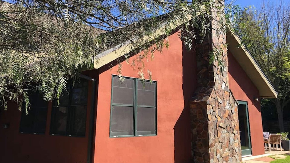 Penngrove House | Located in the middle of Wine Country is this beautifully crafted house.