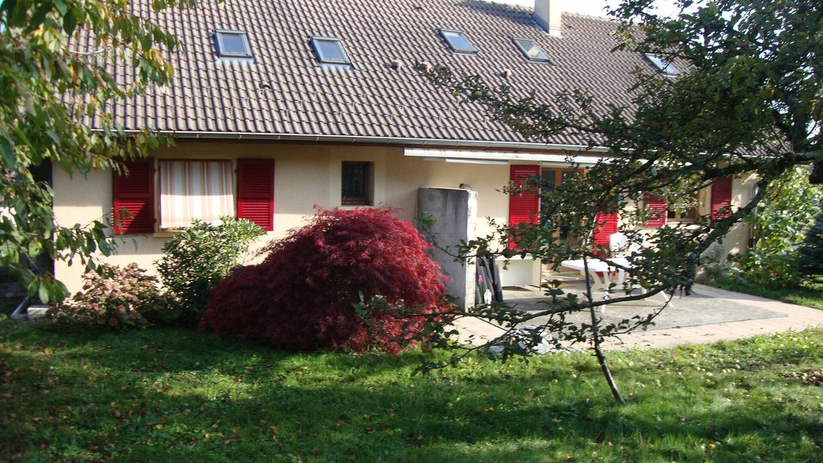 Peron Bed & Breakfast | Location de Chambres Meublées Pour Courte Durée Près de Cern et Genève