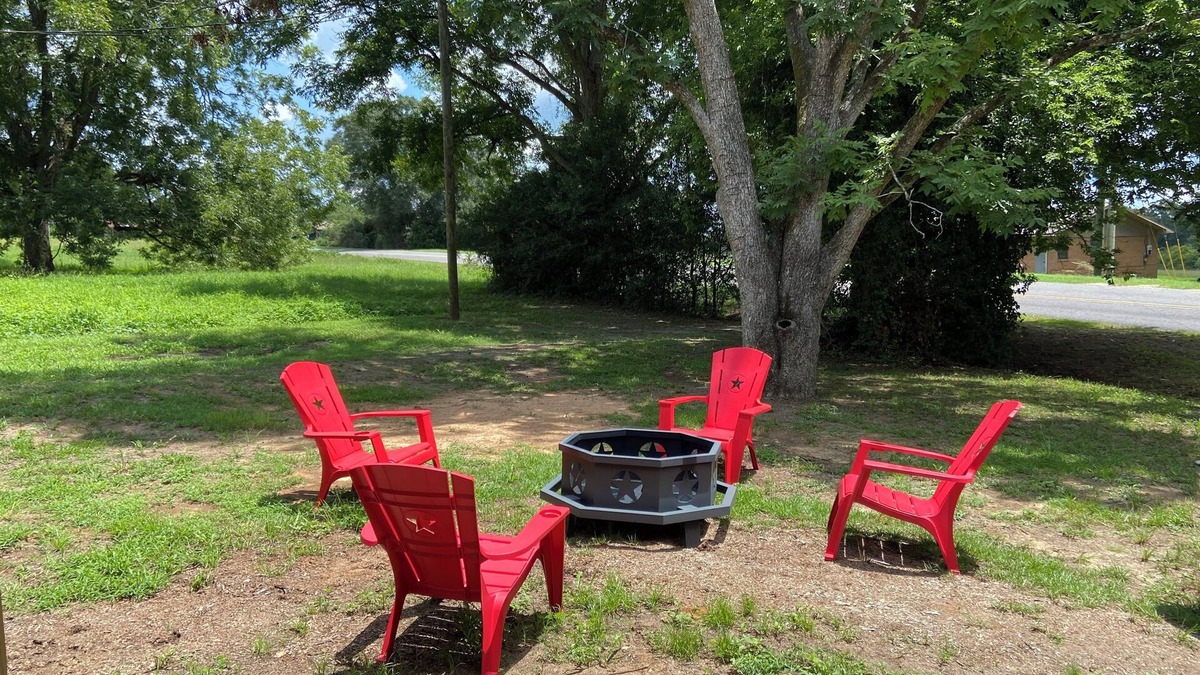 Enterprise Other | Location, Location, Location! Cozy Farmhouse Very Close to Ft. Rucker
