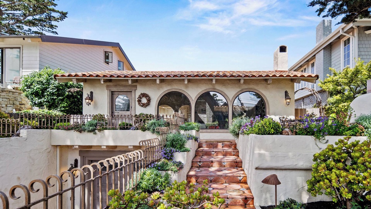 Carmel Point House | Location, Location, Location ! Spectacular Ocean Views At Carmel Point