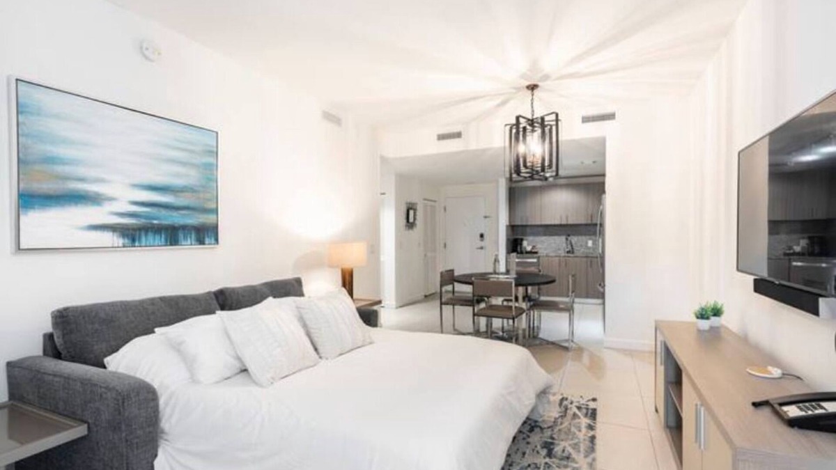 Doral Condo | Location, location, location. Best area of Doral