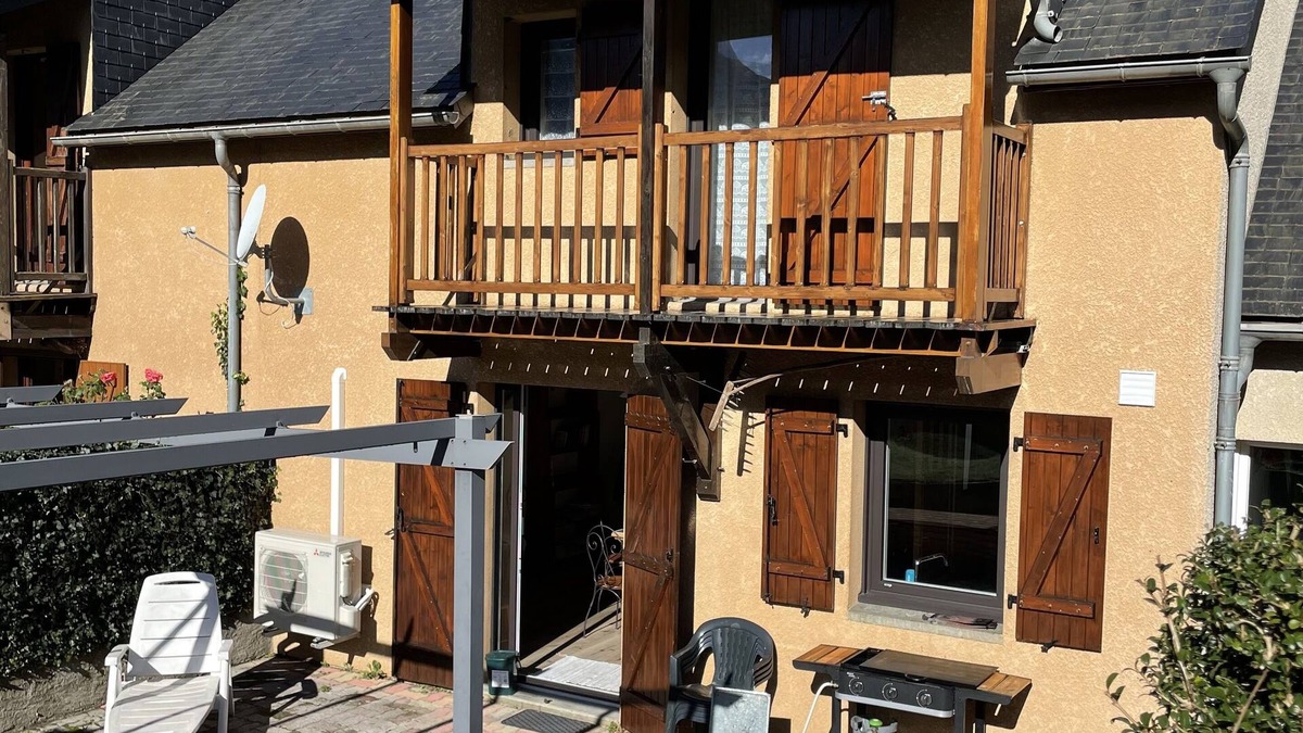 Esquieze-Sere House | Location Tout Confort 8 Personnes Dans les Pyrénéées