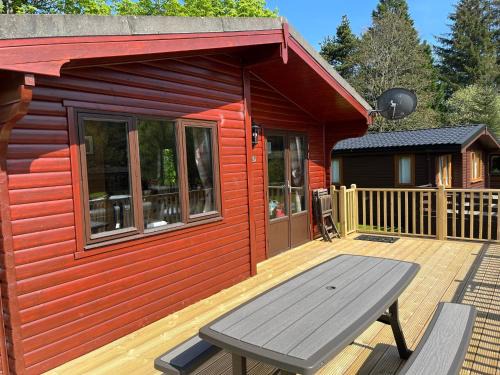 Rowardennan Cabin | Loch Lomond Lodge