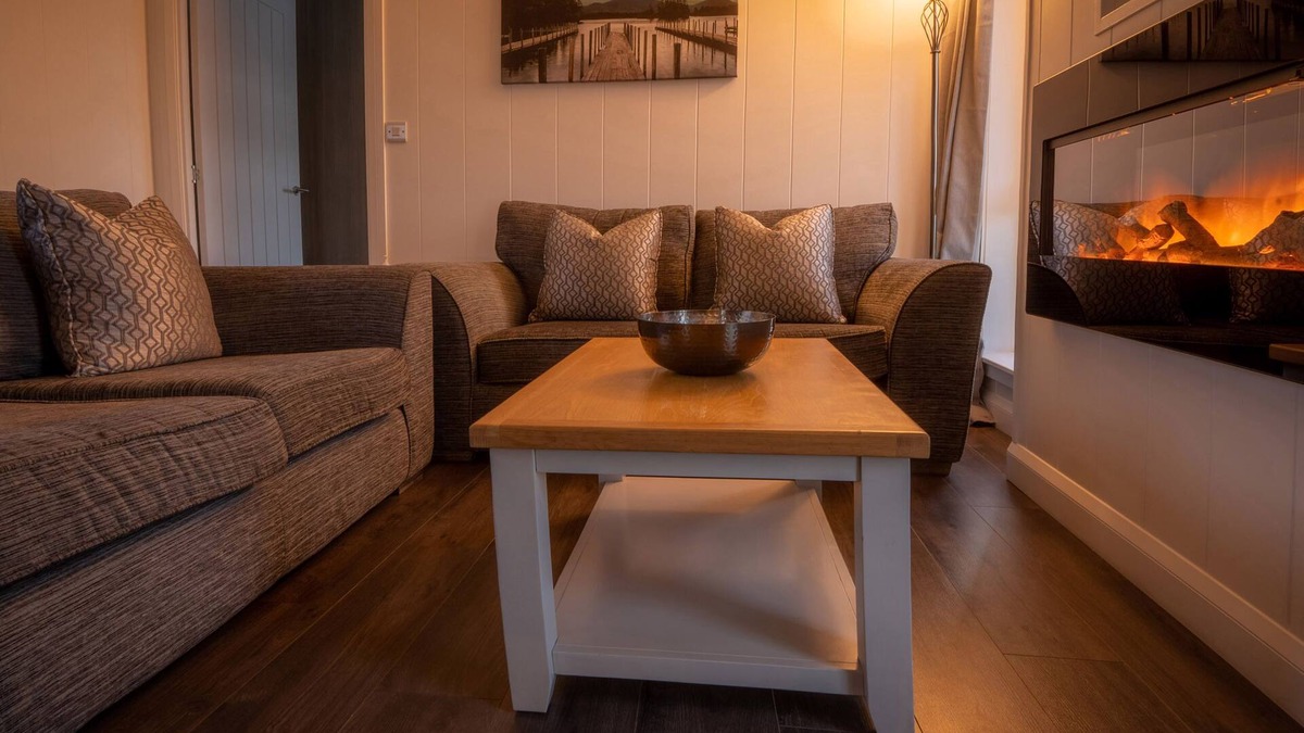 Errol Cottage | LODGE 12 - HIDEAWAY 1, romantic, character holiday cottage in Errol