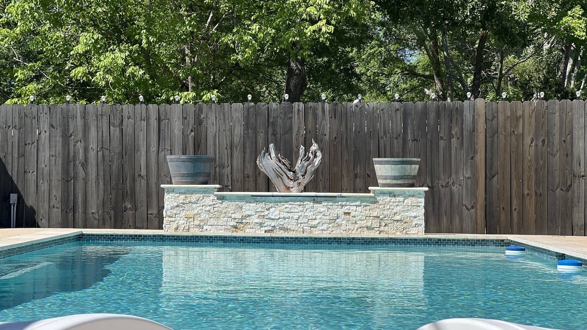 Yantis Apartment | Lodge #2 w Pool, Game Room, 1/2 Mile to Boat Ramps