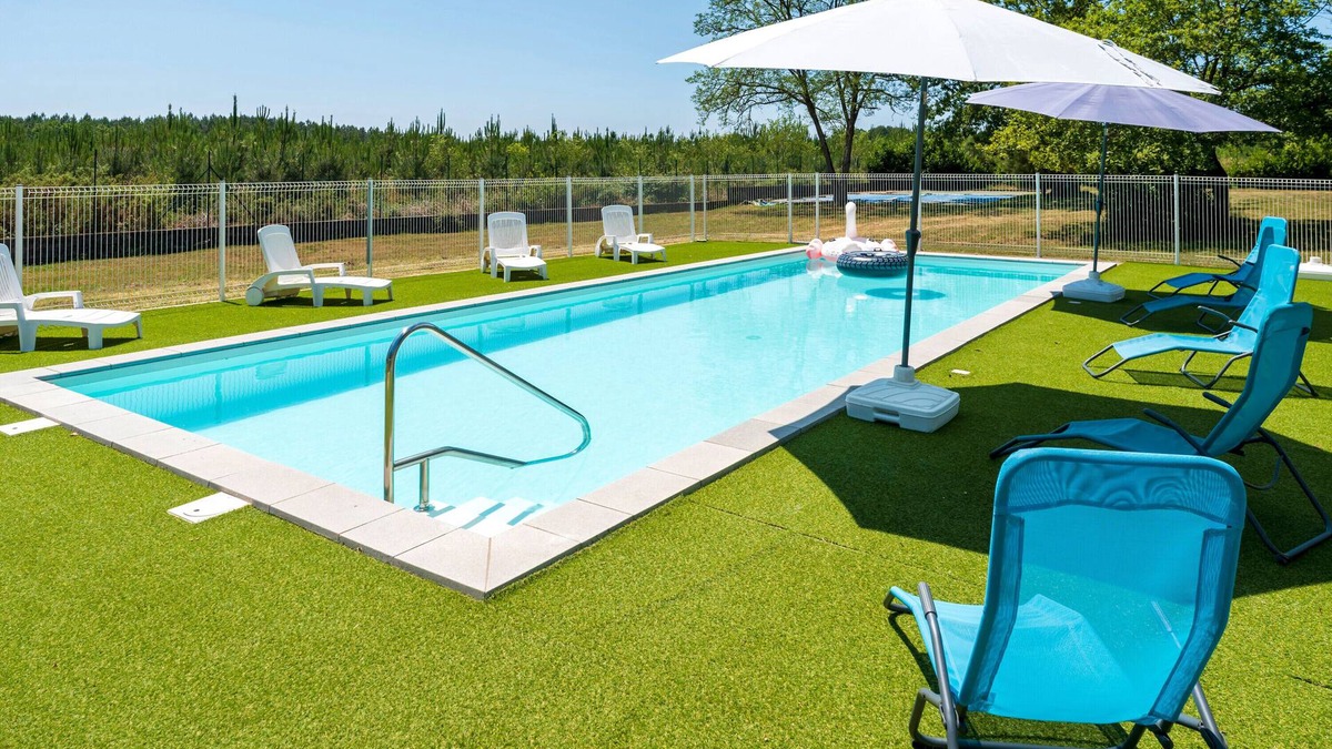 Lesperon RV Rental | 'Lodge 4' with Shared Pool, Private Terrace and Shared Garden