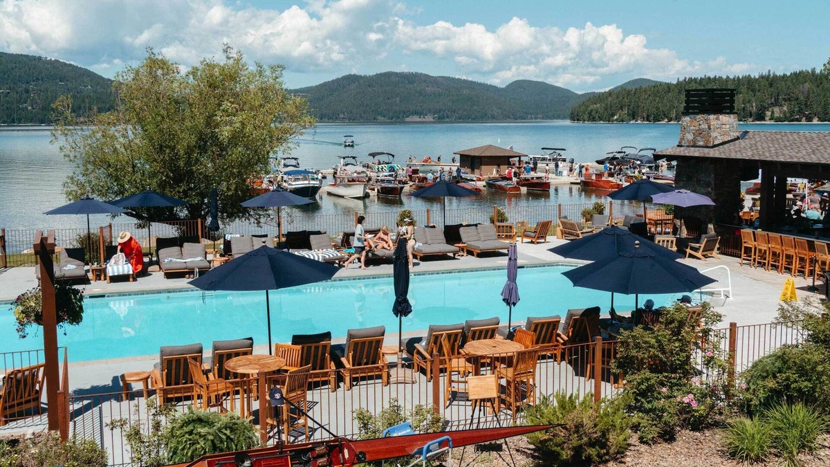 Whitefish Hotel | Lodge at Whitefish Lake