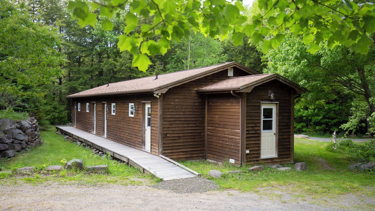 Annapolis Subdivision D Cabin | Lodge room at Mersey River Chalets