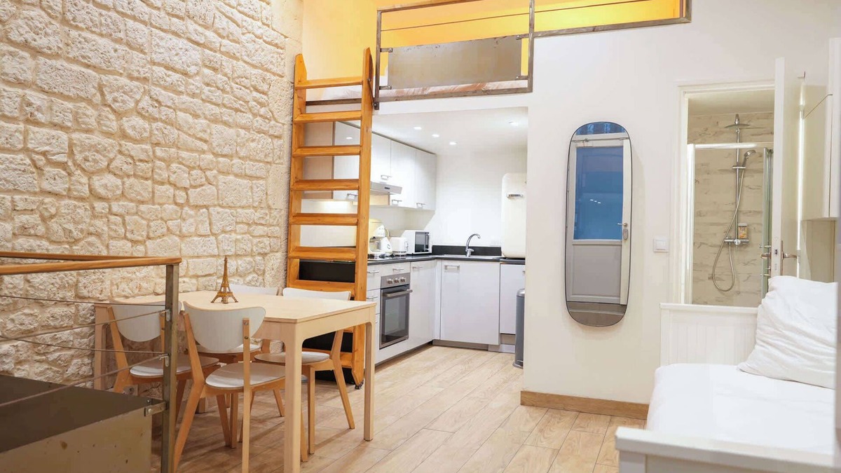 Saint-Merri Apartment | Loft 2 BR Marais, Notre Dame AC by LCC Agency