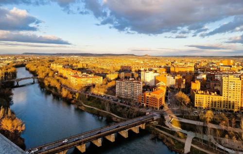 Valladolid Apartment | Loft 21.Estilo con vistas de cine