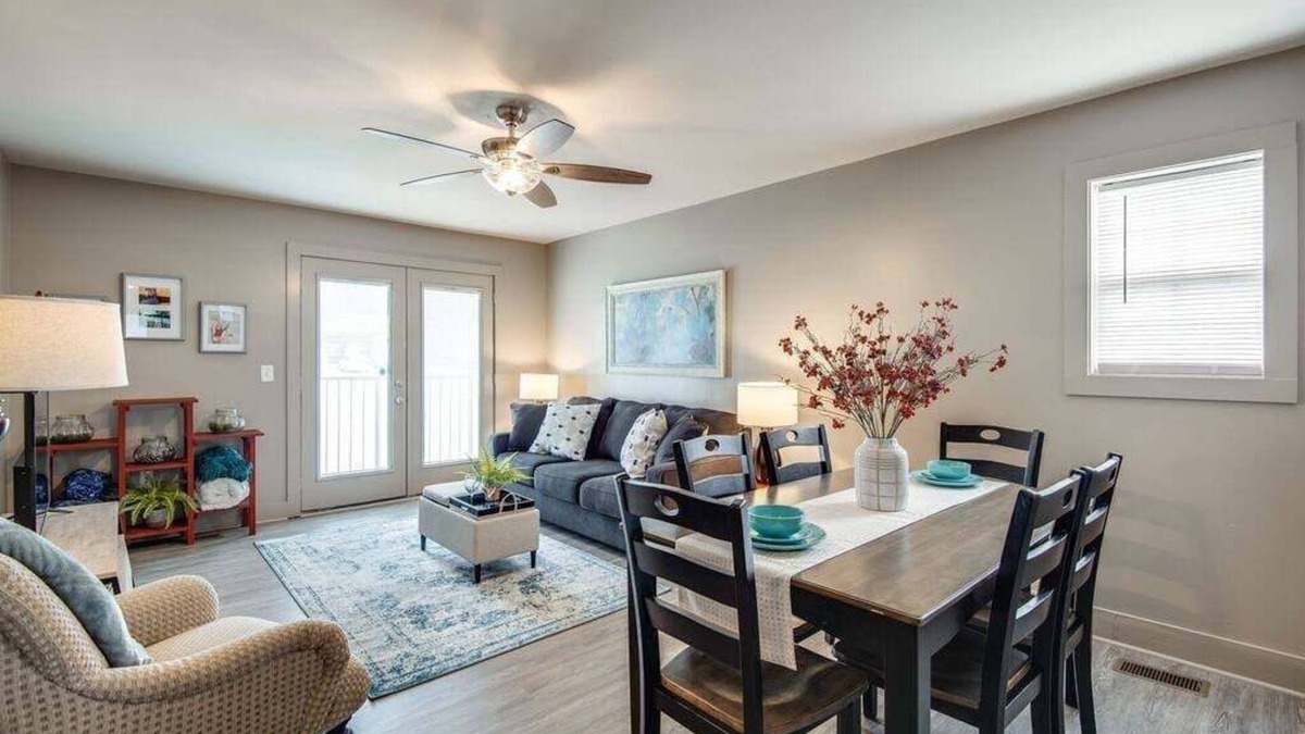 Clarksville Condo | Loft #211 (540 N 2nd St)