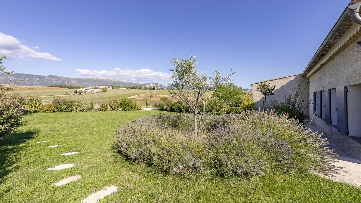 Moustiers-Sainte-Marie Cottage | Loft in Provence in Moustiers Sainte Marie and near the Sainte Croix Lake