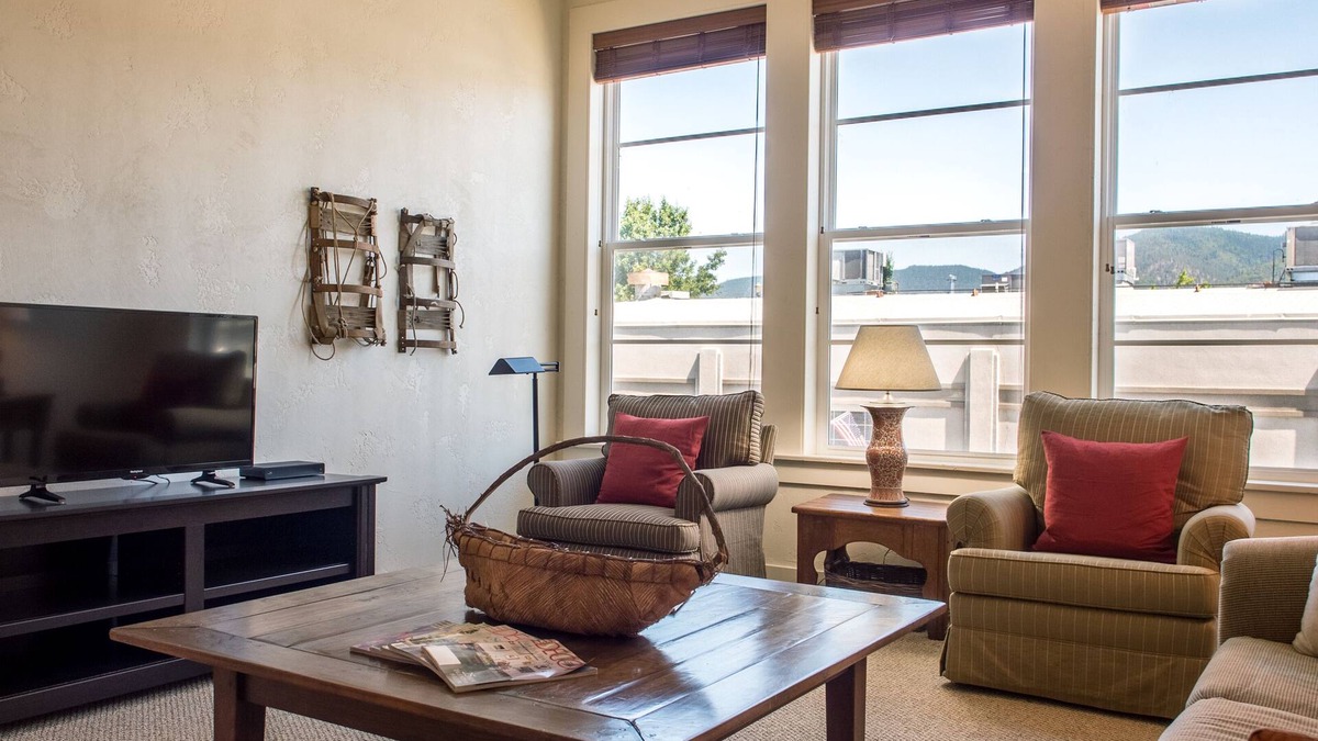 Grants Pass Apartment | Loft in Grants Pass Center # 117