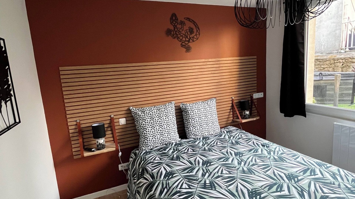 Avranches Apartment | Loft relaxation in the heart of Avranches - Private Jacuzzi & comfort for 2 to 4 people