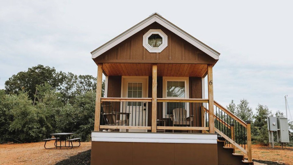 Dewy Rose Cabin | Loft Style Tiny Cabin - #6