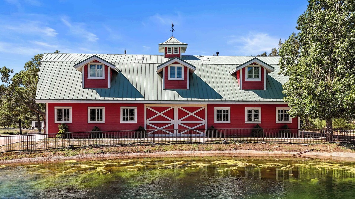 Heber Apartment | Lofted Legacy Barn, White Mountains AZ