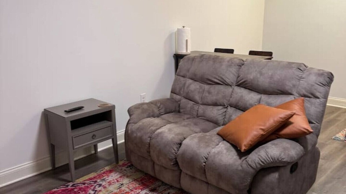 Madison Apartment | Lofts on Murphy by Rooms336