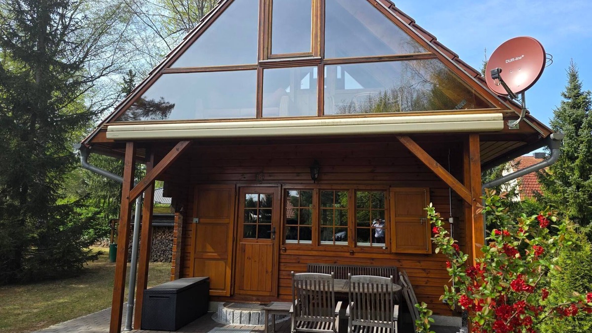 Wustrow Cabin | Log cabin Canow with boat - log cabin Canow