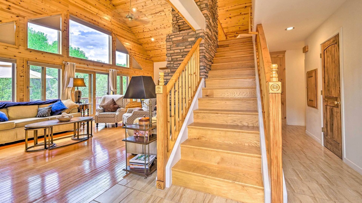 Payson Cottage | Log Cabin in Payson w/Deck, Mtn & Creek Views