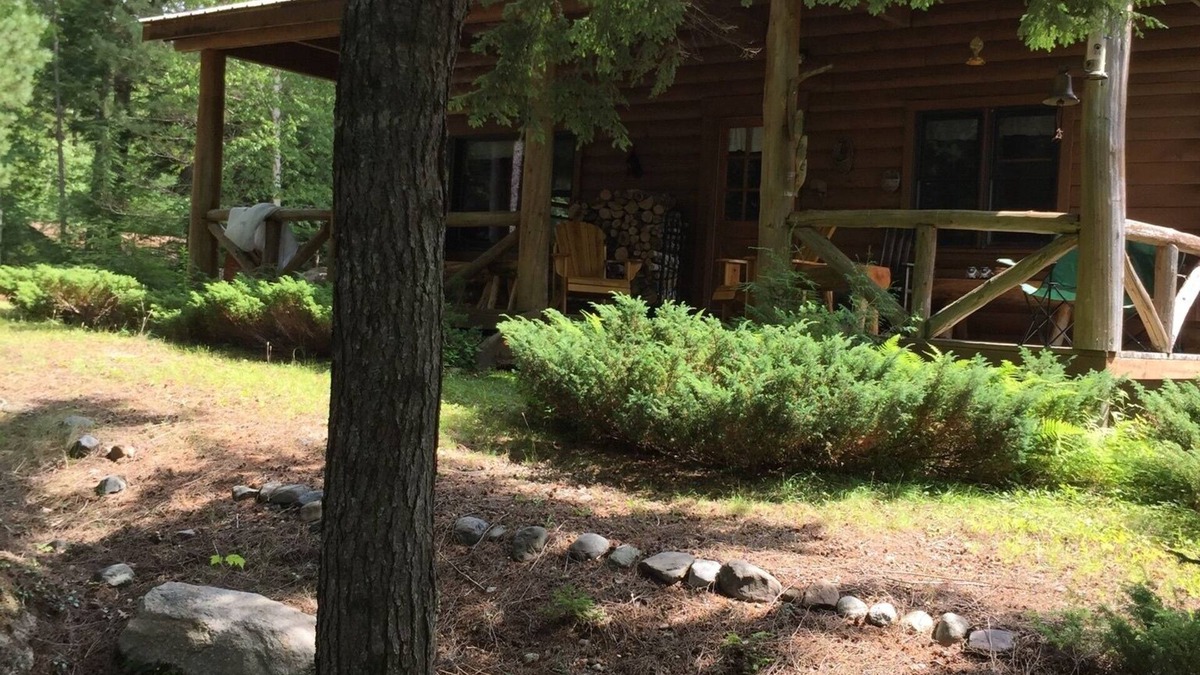 Lakeville Cabin | Log Cabin On Quiet Wilderness Lake In Downeast Lakes Region Of Maine