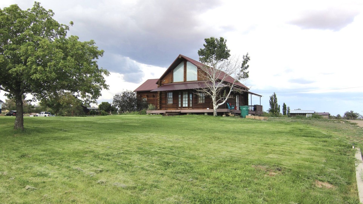 Blanding Cabin | Log Haven in Blanding