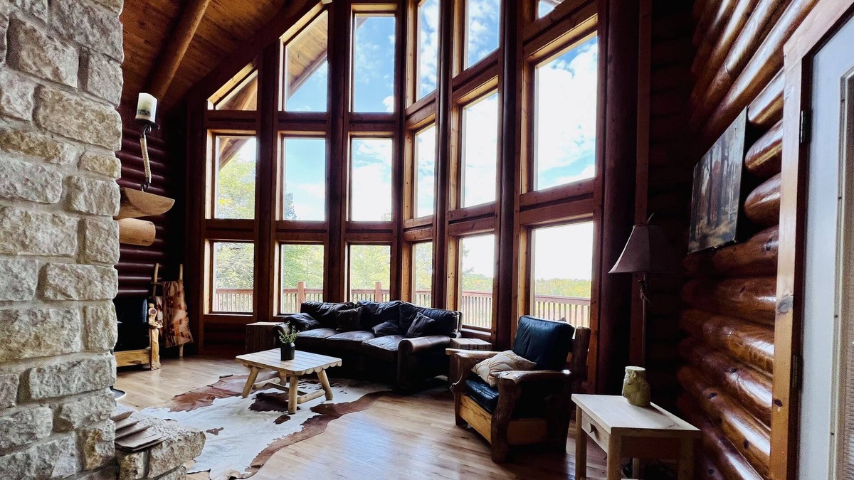 Franklin County Cabin | Log home on 42 acres