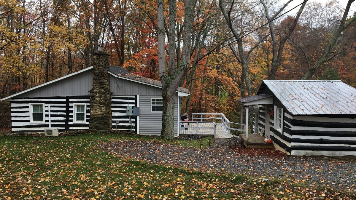 King Cabin | Log House in the Country