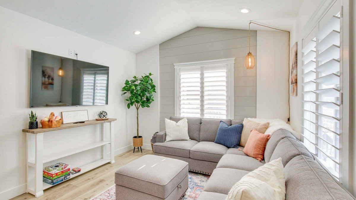 Perry Apartment | Logan Area Home Near Willard Bay State Park!