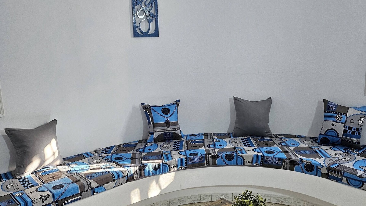 Mezraia Apartment | Logement 2 Chambres Entièrement Rénové et Équipé, Proche de la Plage
