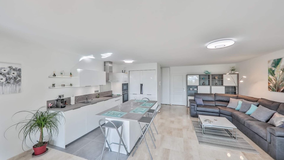 Fabron Apartment | Logement EN Copropriete Piscine Nice Cote D'azur